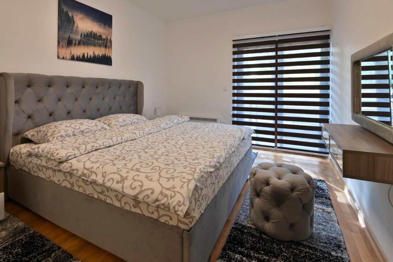 Apartament Zova Deluxe *